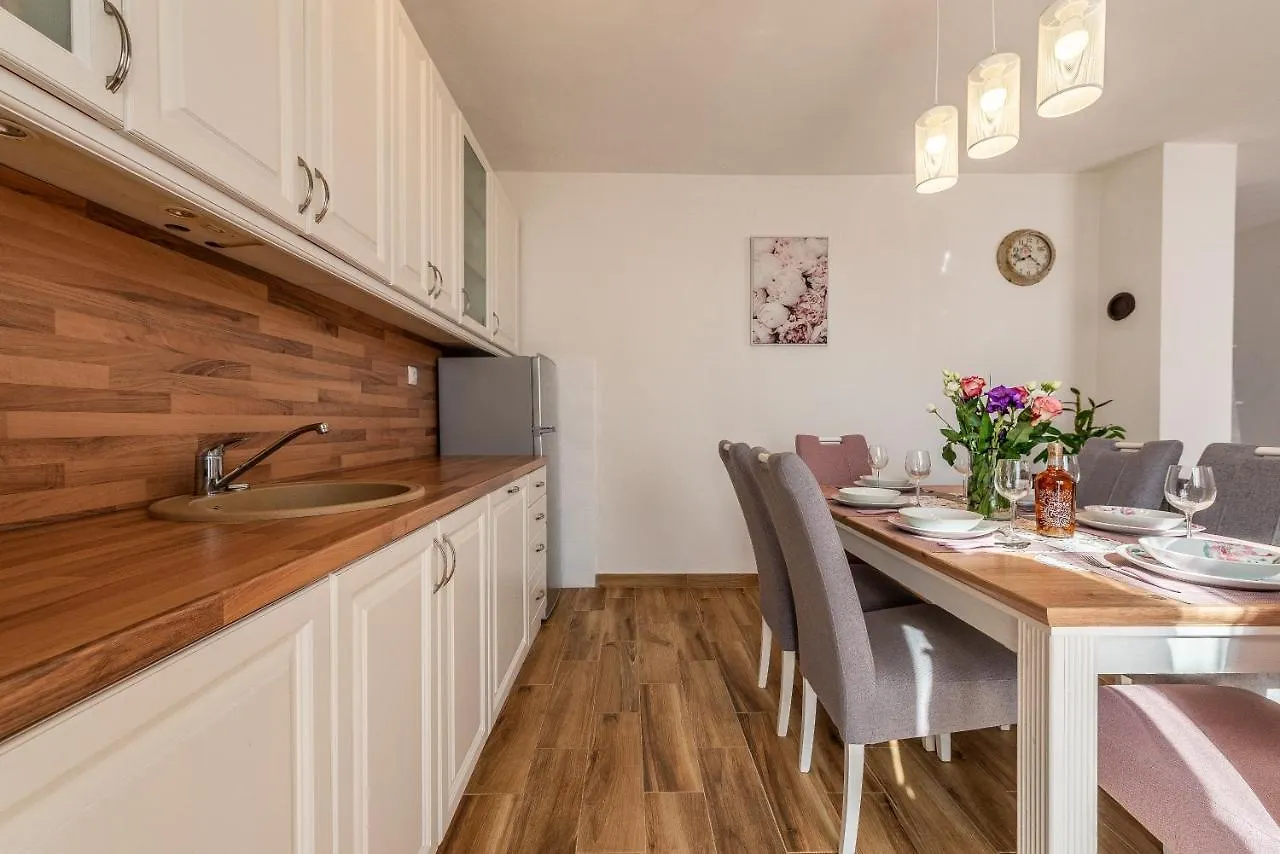 Vila Little House By The Sea Preko